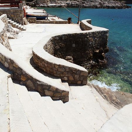 Hotel R Utjeha Bagian luar foto