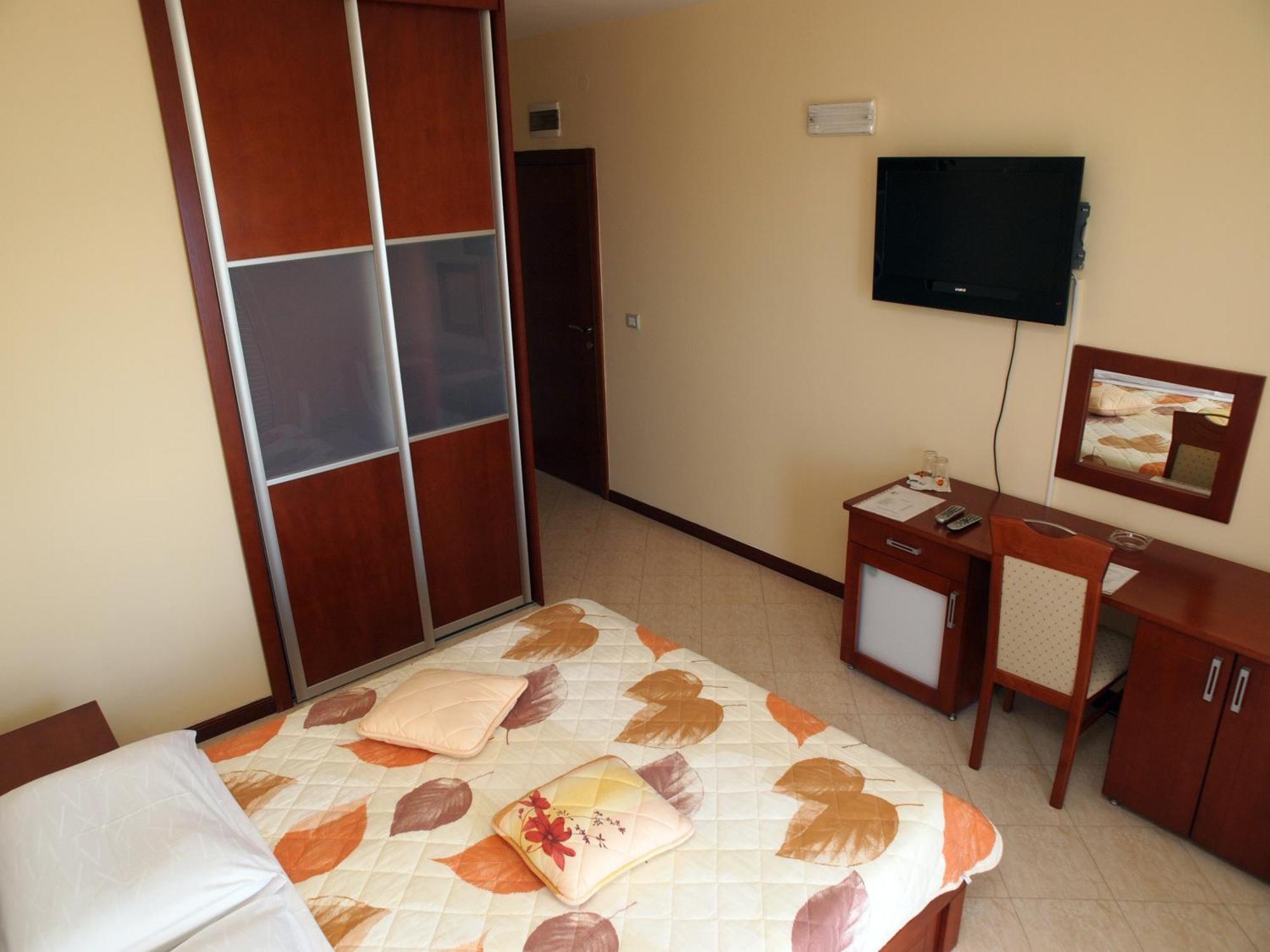 Hotel R Utjeha Ruang foto